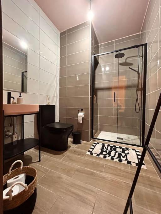 Luxury With Indoor Jacuzzi *